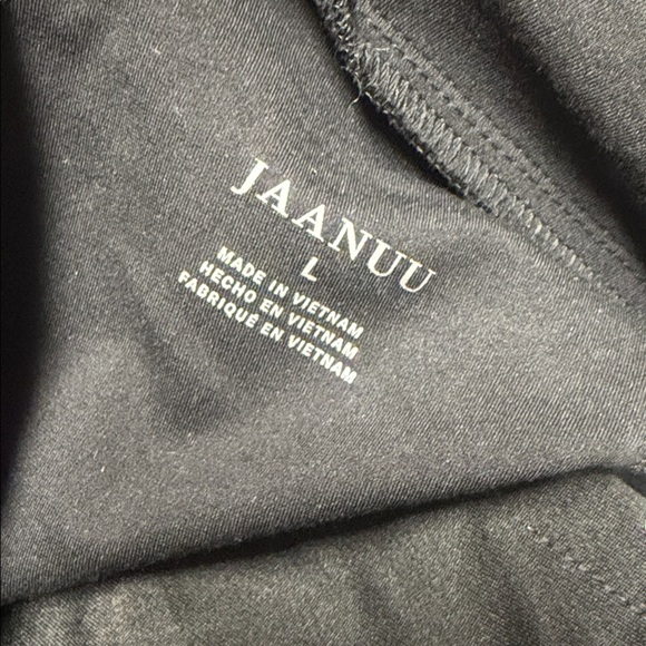 Jaanuu Black Cargo Scrub Pants
NWT - Picture 12 of 17